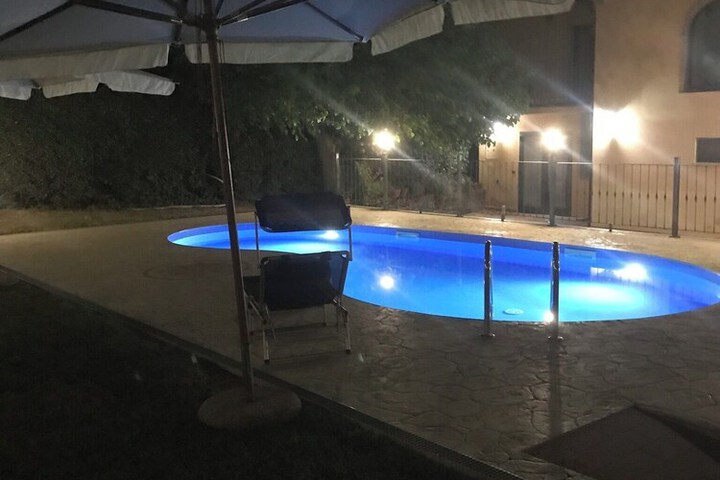Pool 22 of 50