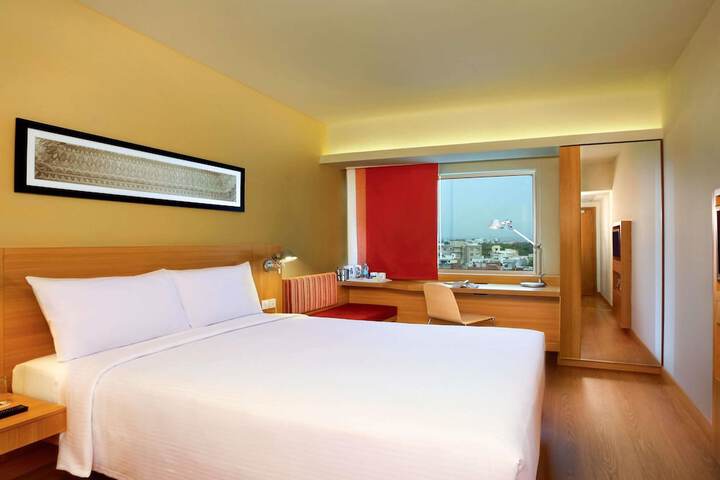Room 10 of 97