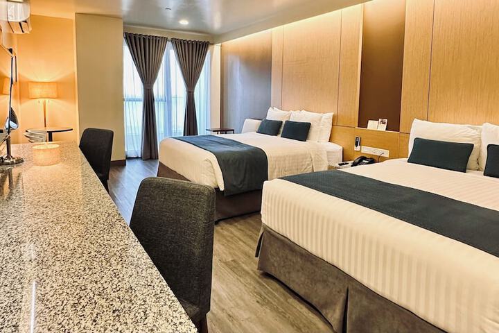 Room 3 of 40