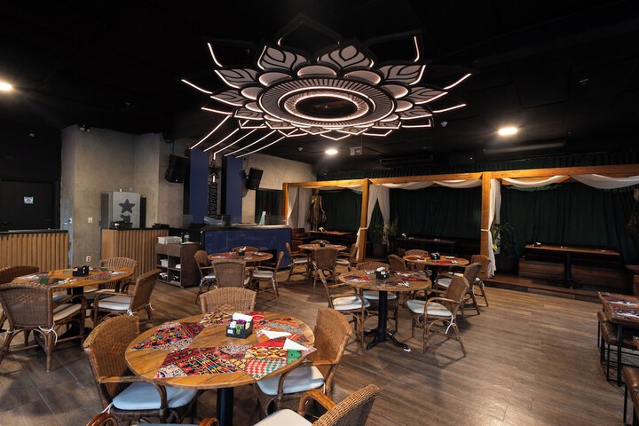 Ballroom/Hall 41 of 43