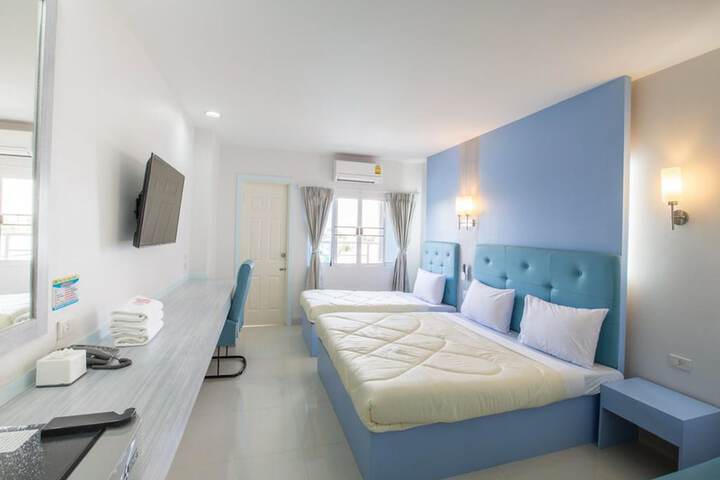 Room 12 of 29