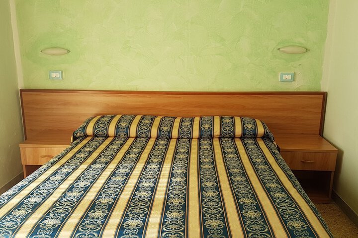 Room 22 of 78
