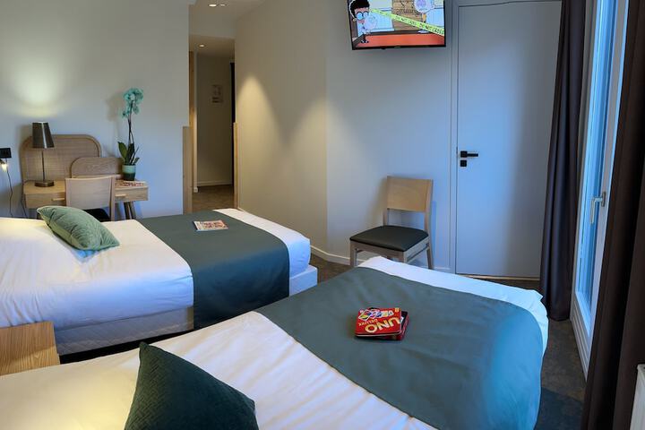Room 13 of 66