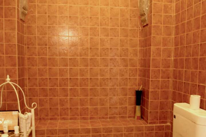 Room 55 of 97