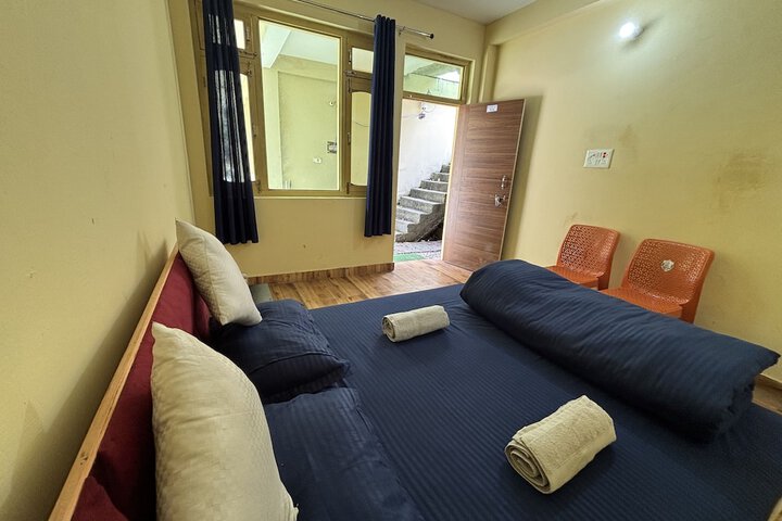 Room 32 of 42