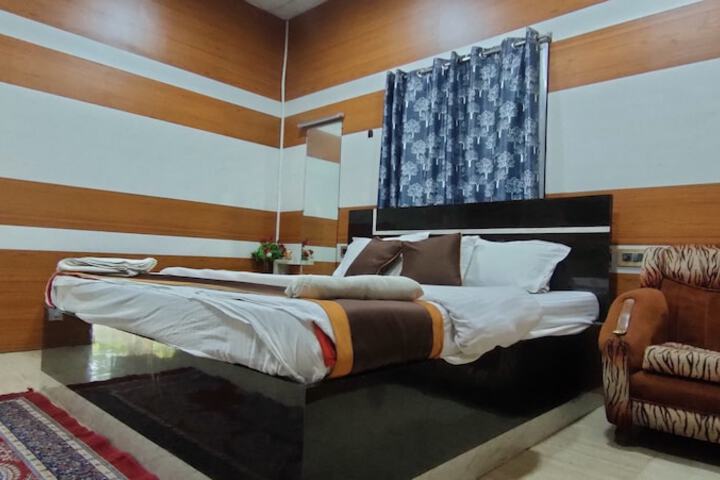 Room 20 of 86