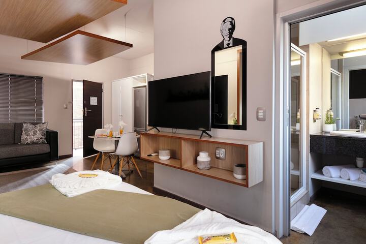 Room 8 of 45
