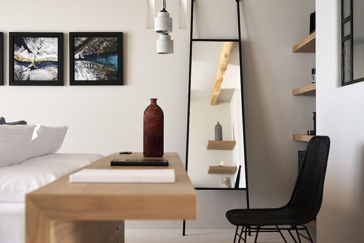 Room 8 of 46