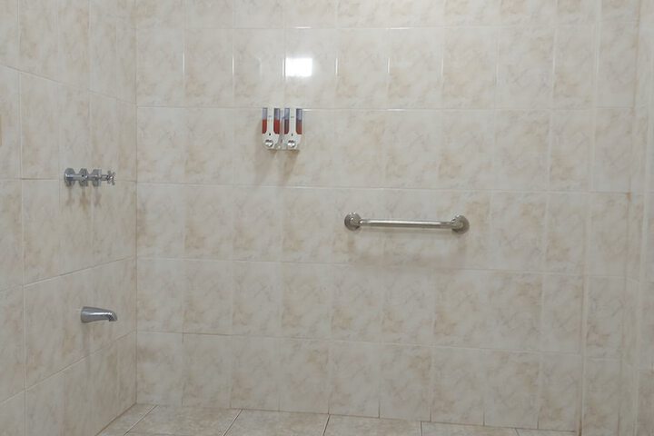 Room 41 of 65