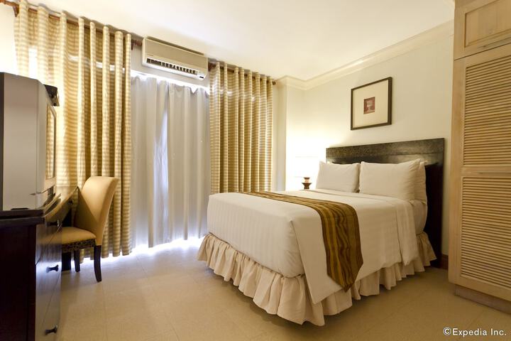 Room 25 of 121