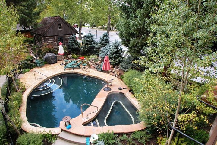 Hotel with Pool