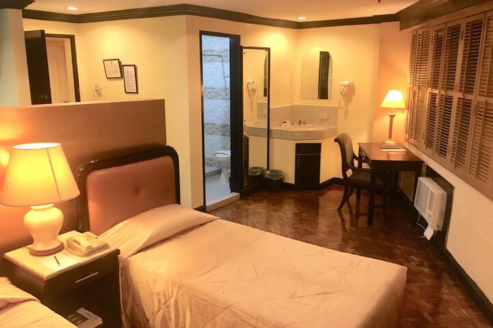 Room 13 of 47