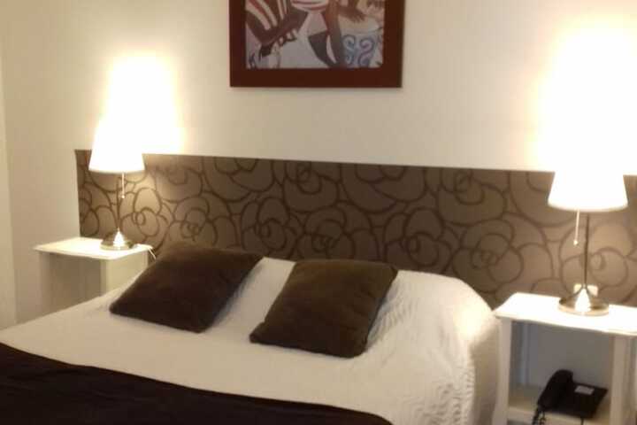 Room 5 of 19