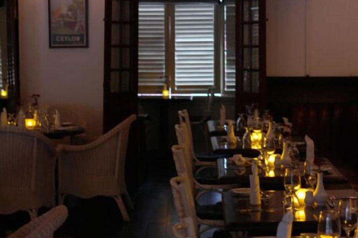 Dining 19 of 27