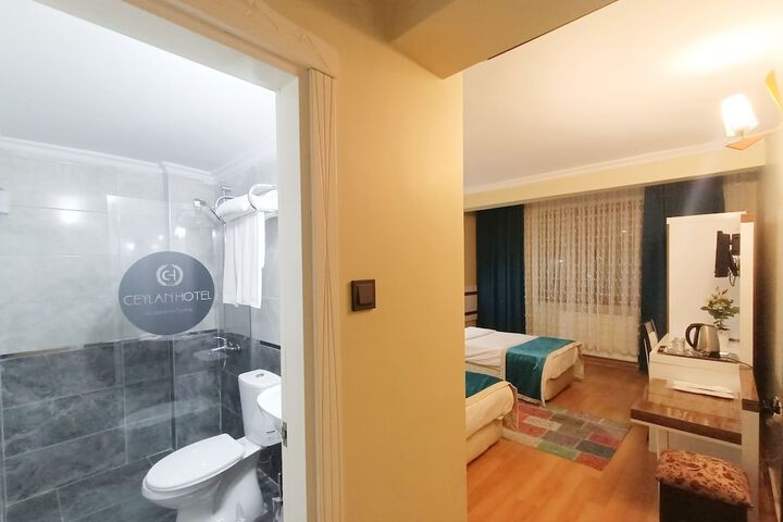 Room 16 of 69