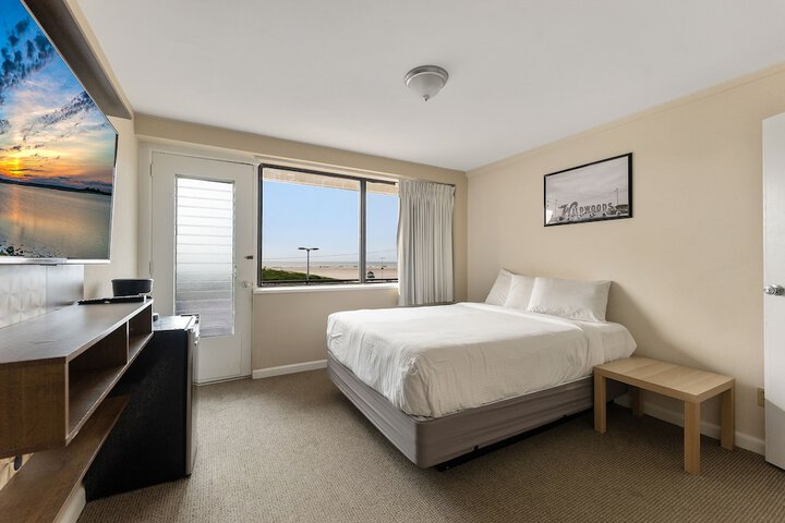 Room 9 of 39