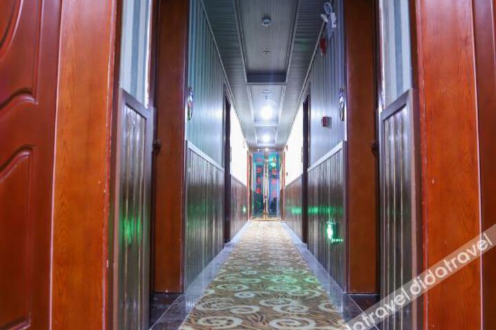 Hotel Interior 10 of 23