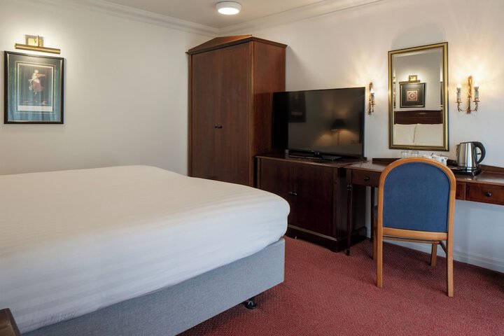 Room 67 of 152