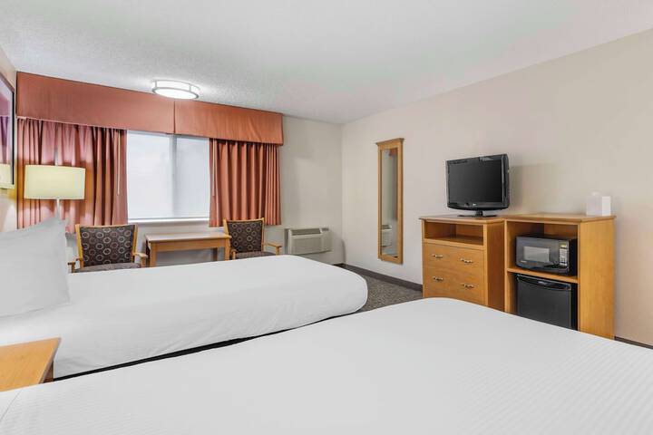Room 10 of 37