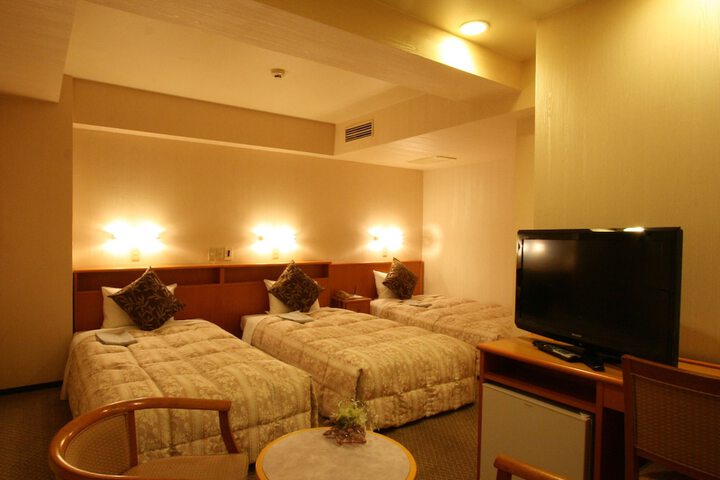 Room 11 of 21