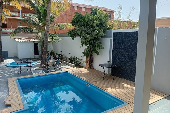Pool 19 of 26