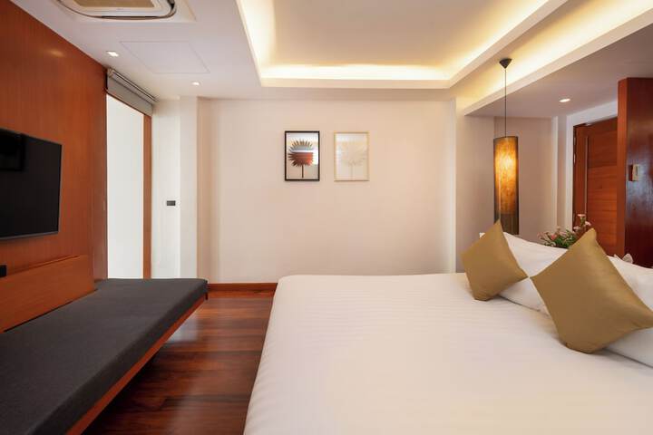Room 32 of 188