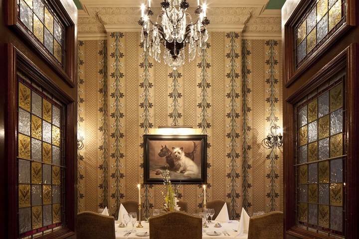 Dining 68 of 137