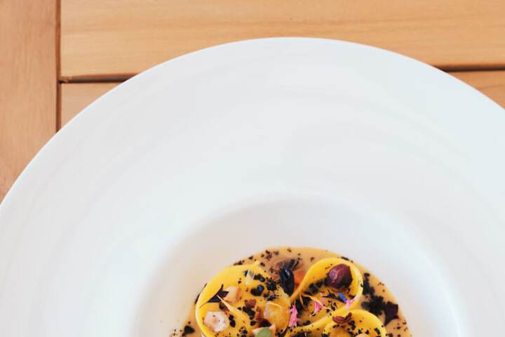 Dining 67 of 78