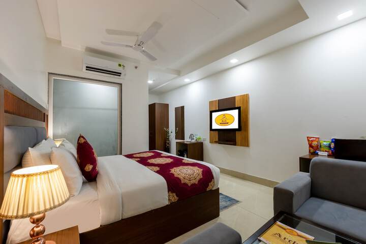 Room 37 of 61