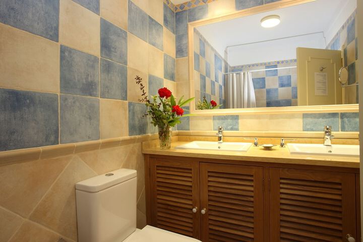 Bath Interior