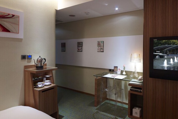 Room 5 of 56