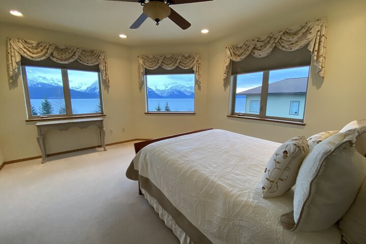 Room 12 of 91
