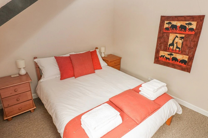 Room 2 of 15