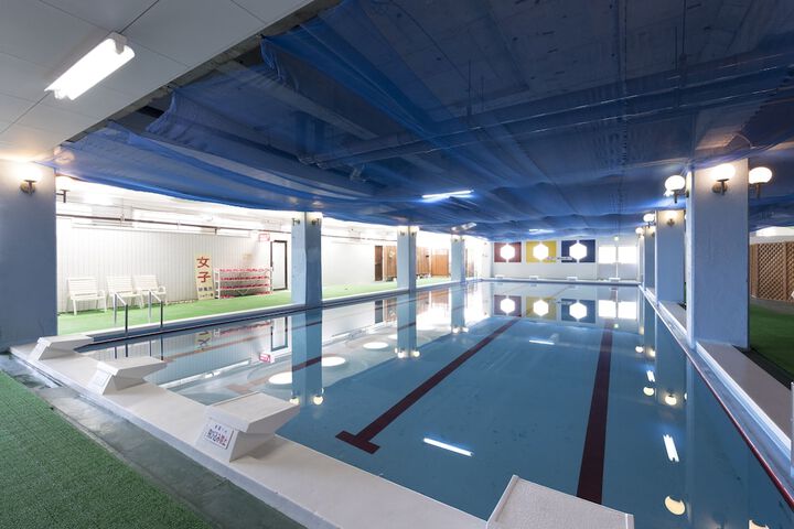Pool Hotel