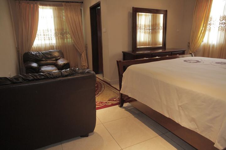 Room 4 of 42