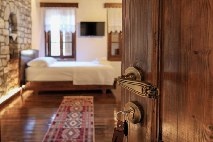 Room 21 of 43