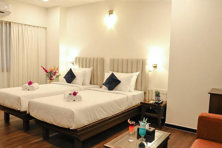 Room 8 of 36