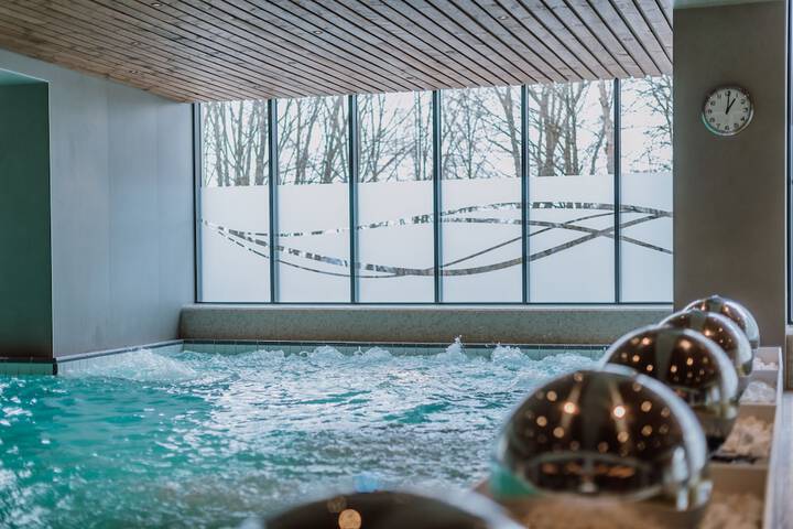 Spa 18 of 30