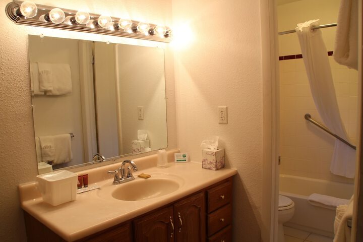 Room 151 of 175