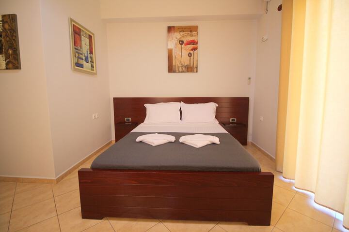 Room 29 of 245