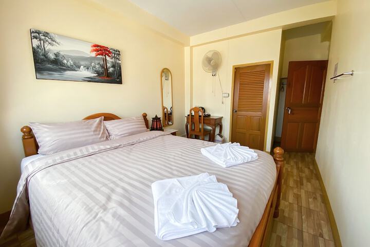Room 19 of 62