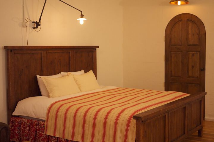 Room 3 of 33