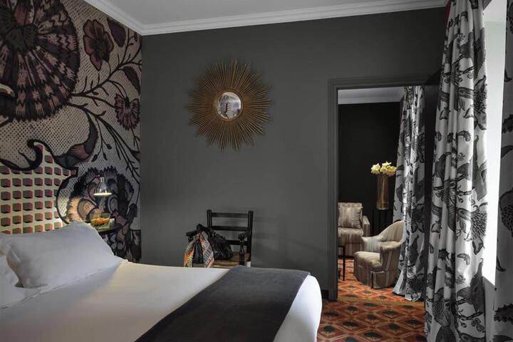 Room 75 of 163
