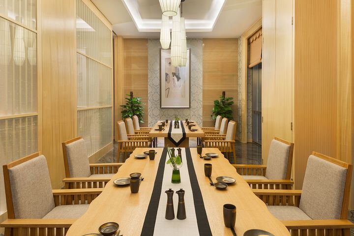 Dining Photos