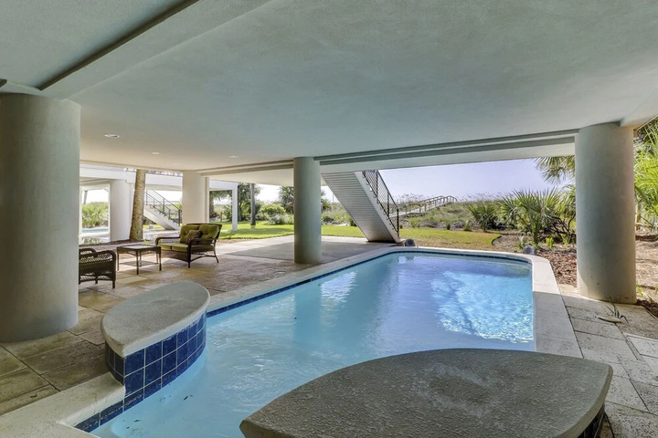 Pool 13 of 23