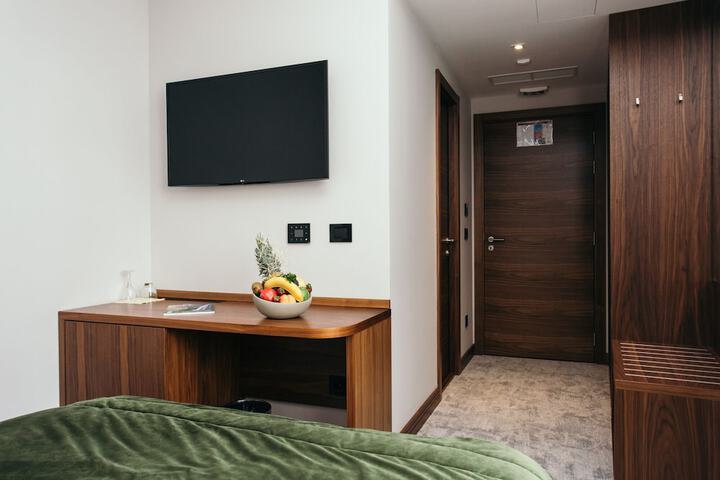 Room 20 of 65