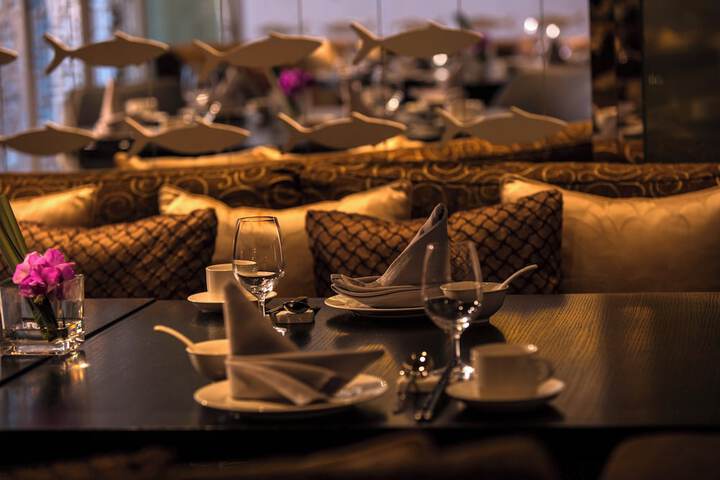 Dining 49 of 81