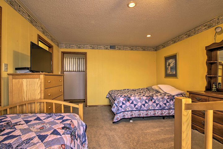 Room 3 of 33