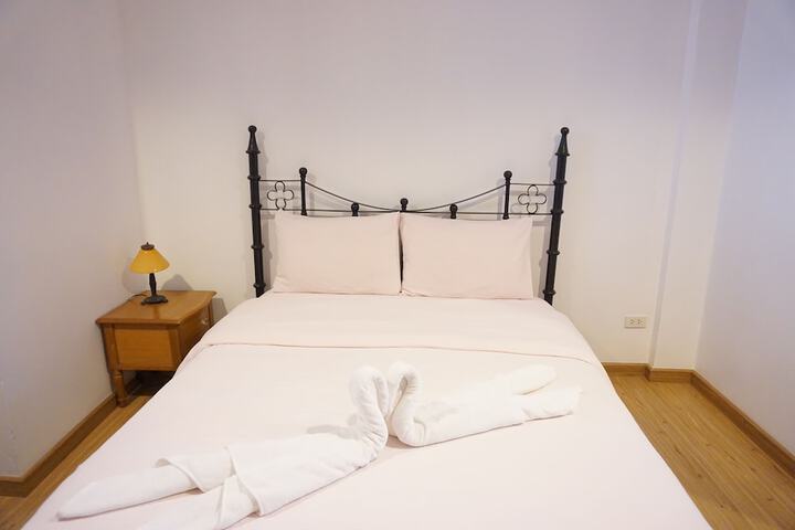 Room 6 of 64