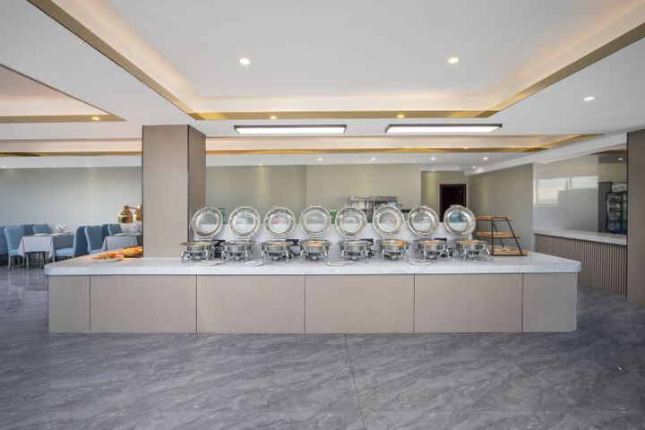 Zhihui orange Hotel (Dongyang Wood Carving City Yintai City Branch)
